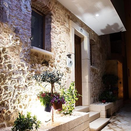 Edward Luxury Suites La Canea Esterno foto
